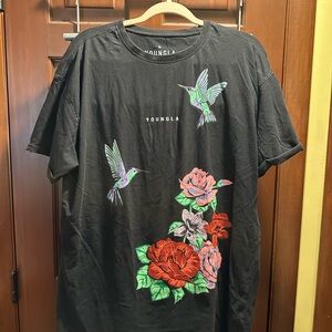 YoungLA Black and Red Short Sleeve Tee with Nature-Inspired Design SZ M